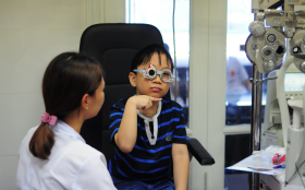 PHƯƠNG PHÁP ĐIỀU TRỊ TẬT KHÚC XẠ